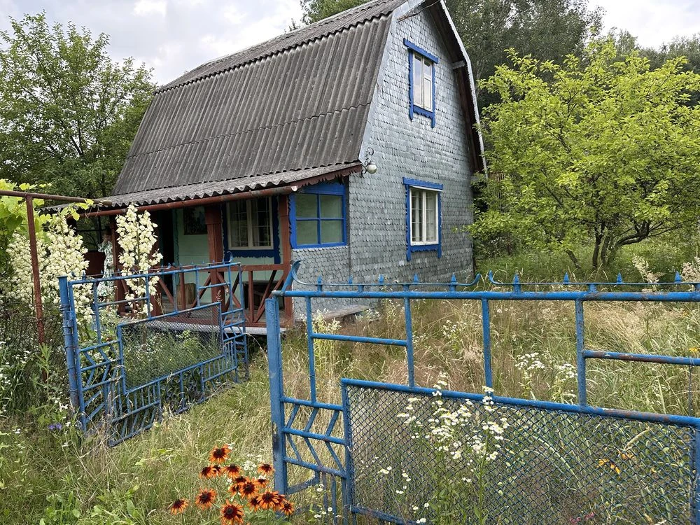 Продається дачний будинок і зем. ділянка поблизу  Моршина