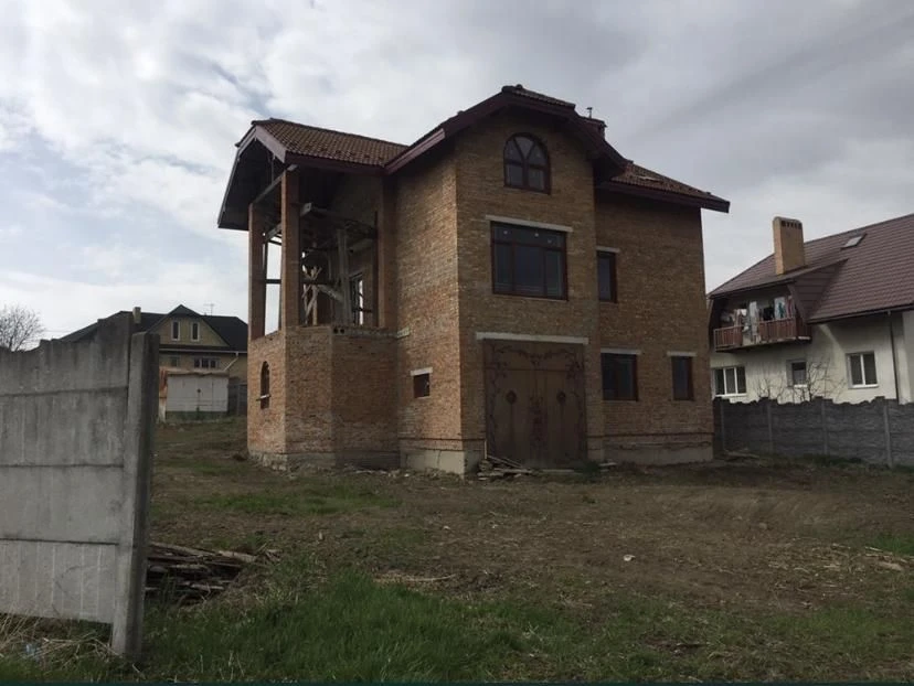 Будинок, 285м.кв. в м. Дубляни
