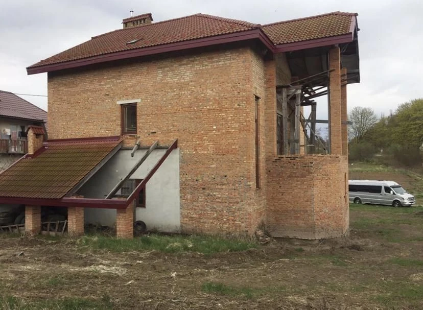 Будинок, 285м.кв. в м. Дубляни