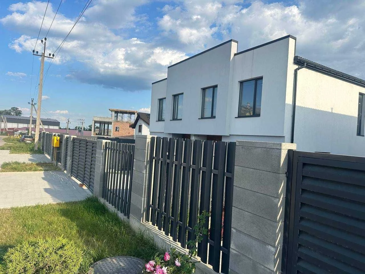 Продаж Будинку Котедж Дубляни