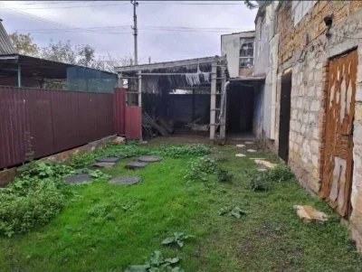 Двоповерховий будинок у центрі