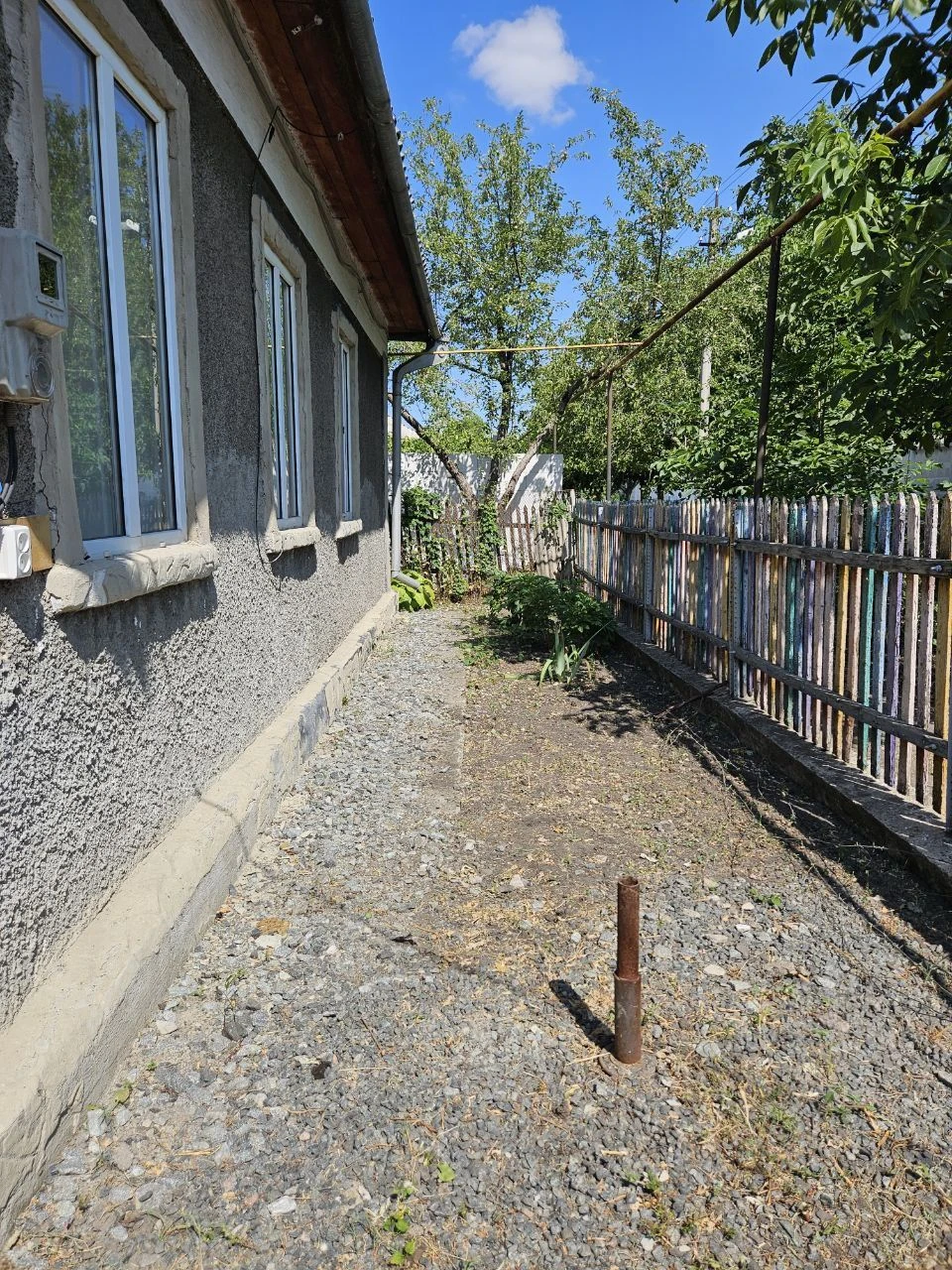 Продам дом в районе Комсомольской. 6 соток, 4 комнаты. общая