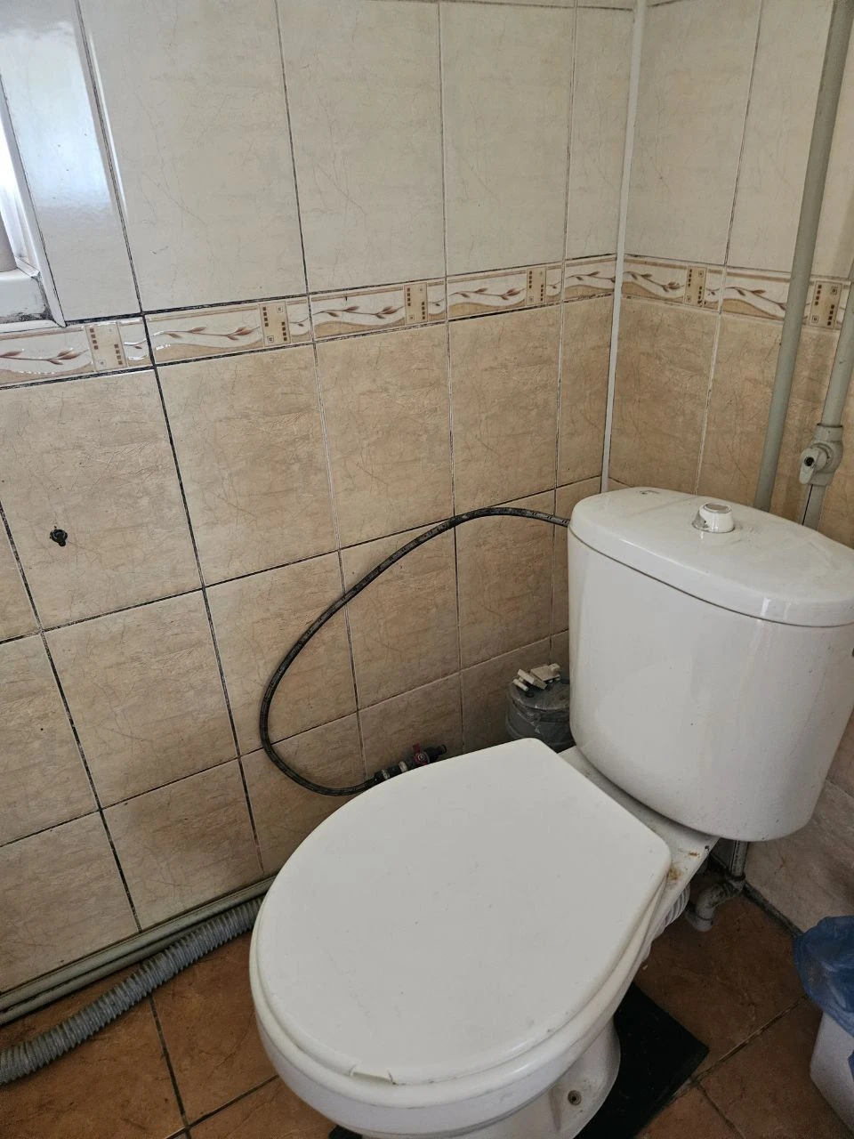 Продам дом в районе Комсомольской. 6 соток, 4 комнаты. общая