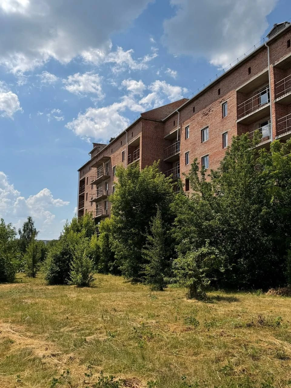 В продажу 5-ти поверховий 80-ти квартирний будинок
