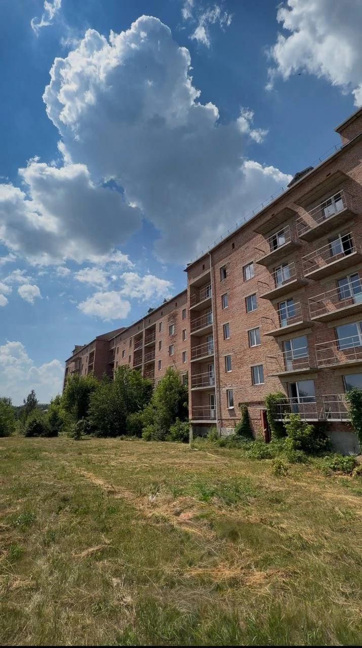 В продажу 5-ти поверховий 80-ти квартирний будинок