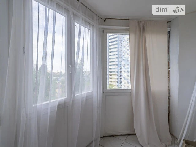 Sale of 1-room apartment 50 sq. m on Makiivska Street 10A • ID 3469