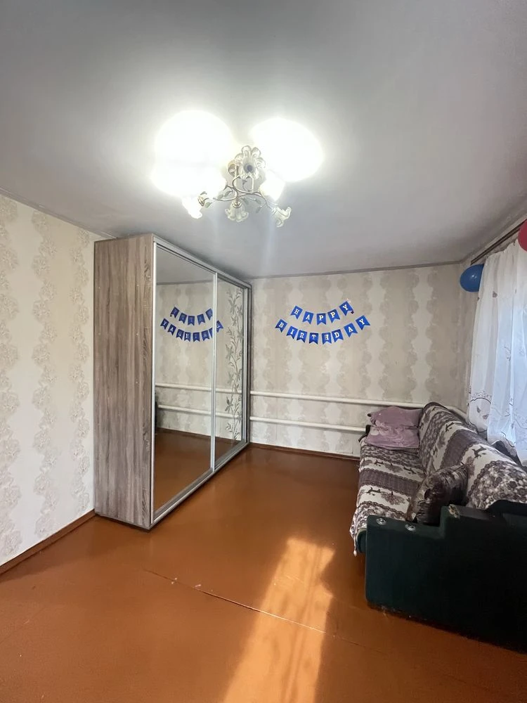 Продаж будинку м. Верхівцеве з гаражем в центрі СЕРТИФІКАТ