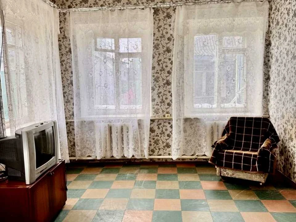 Будинок. Підгородне, Мостова
