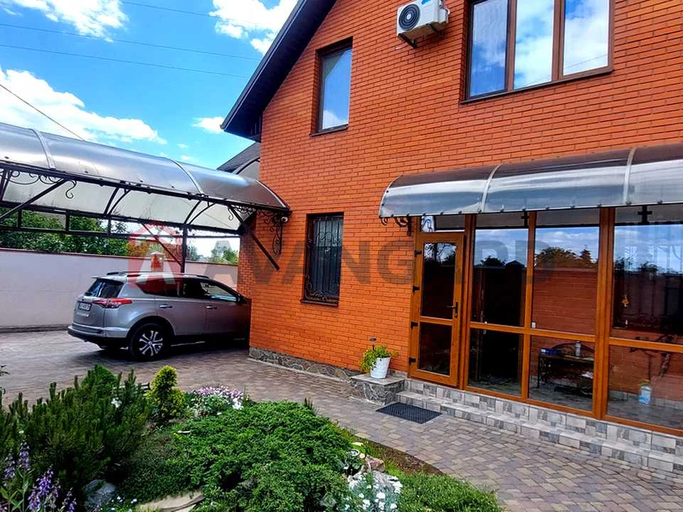 Будинок. Підгородне, Бурштинова
