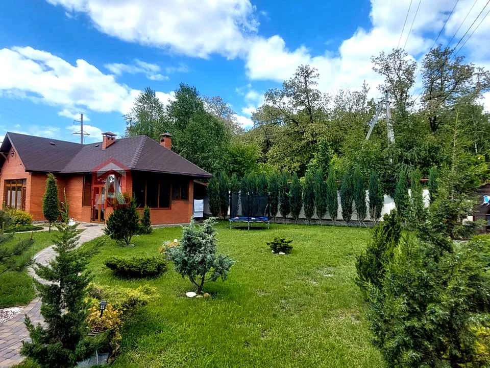 Будинок. Підгородне, Бурштинова