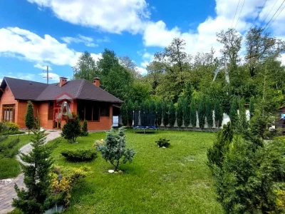 Будинок. Підгородне, Бурштинова