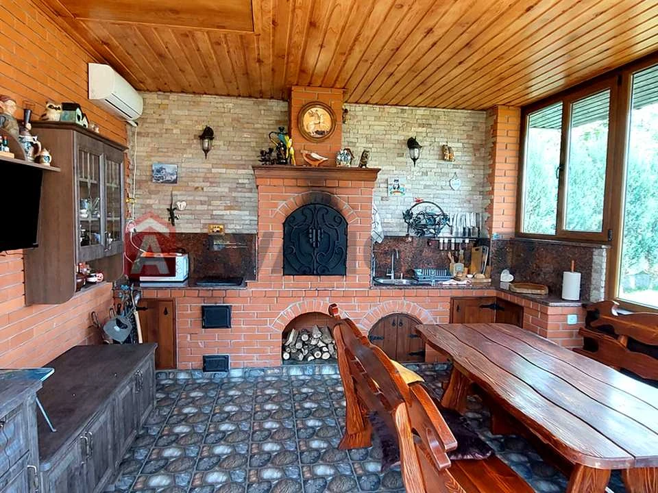 Будинок. Підгородне, Бурштинова