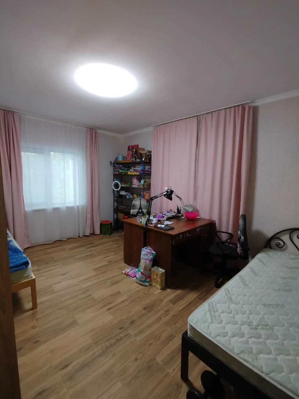 Продам. Будинок 90 м.кв.. 9 соток. Підгородне, вул. Залізнич