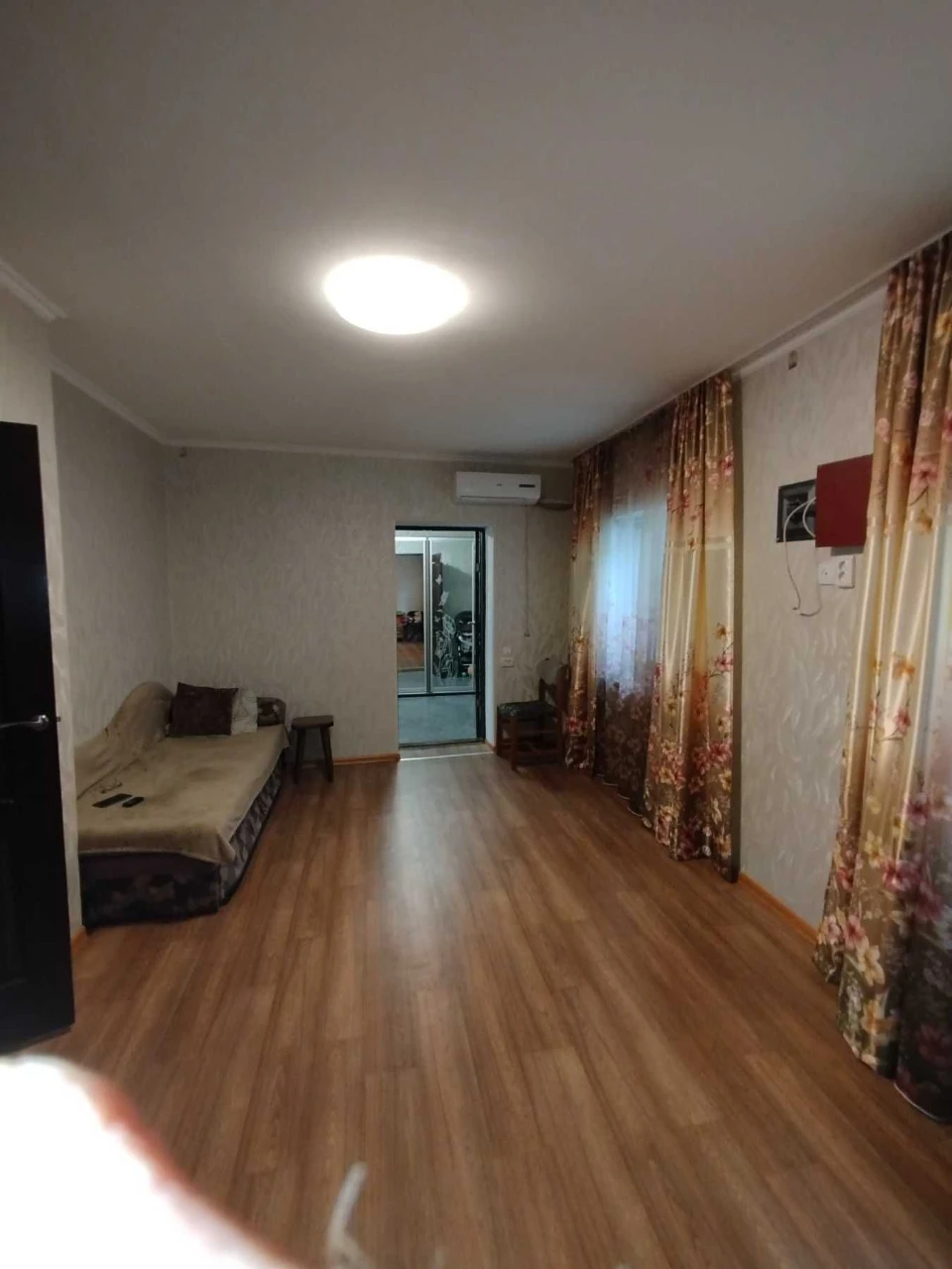 Продам. Будинок 90 м.кв.. 9 соток. Підгородне, вул. Залізнич