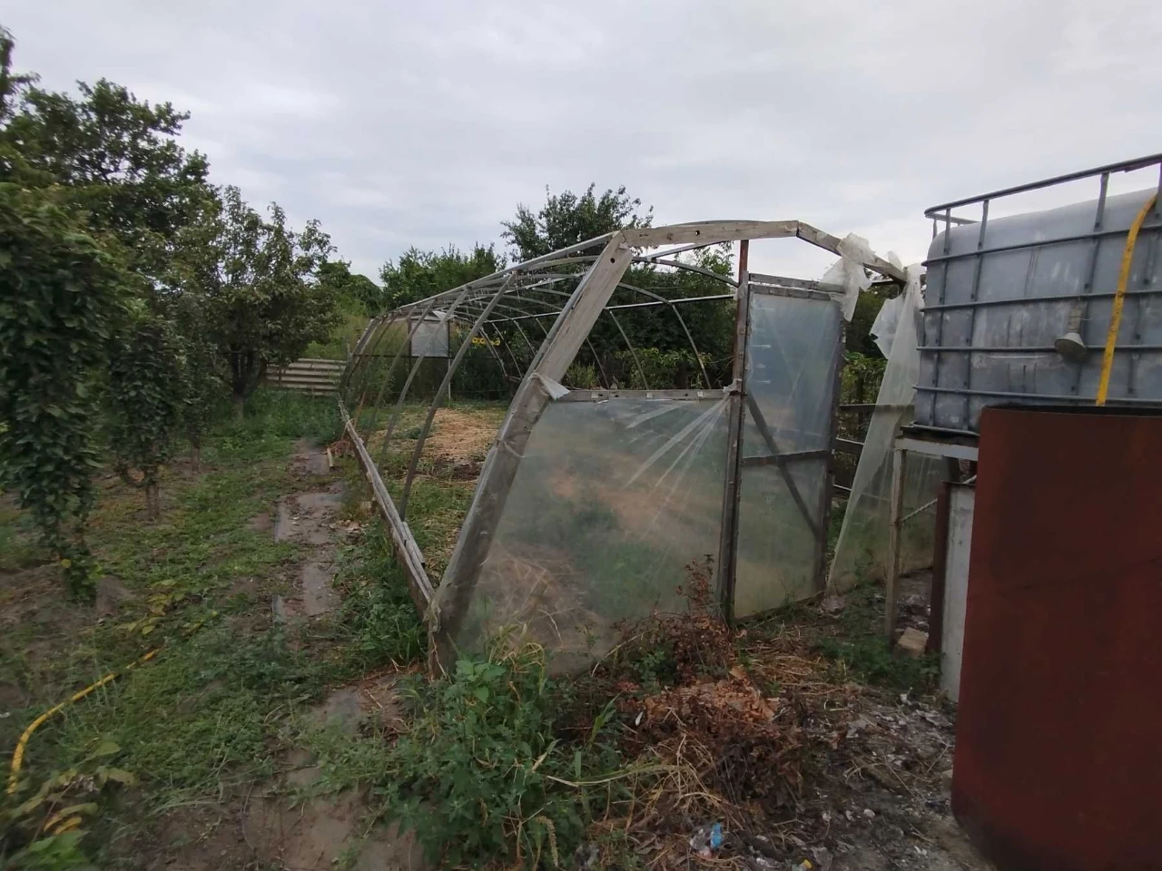 Продам. Будинок 90 м.кв.. 9 соток. Підгородне, вул. Залізнич
