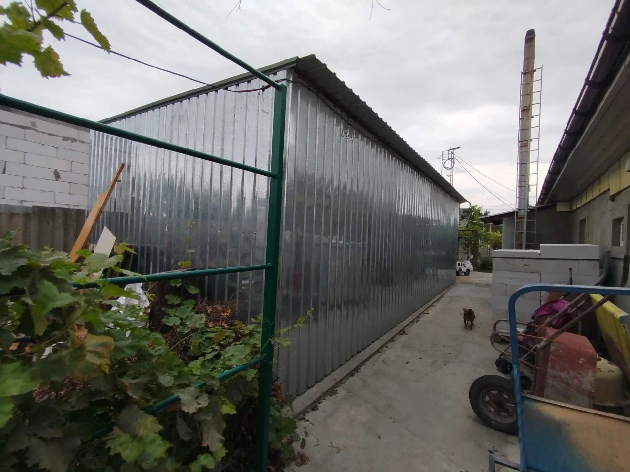 Продам. Будинок 90 м.кв.. 9 соток. Підгородне, вул. Залізнич