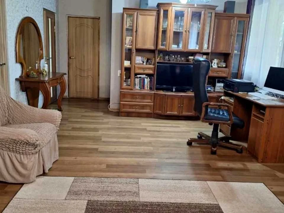Будинок. Підгородне, 3-тя Бузкова