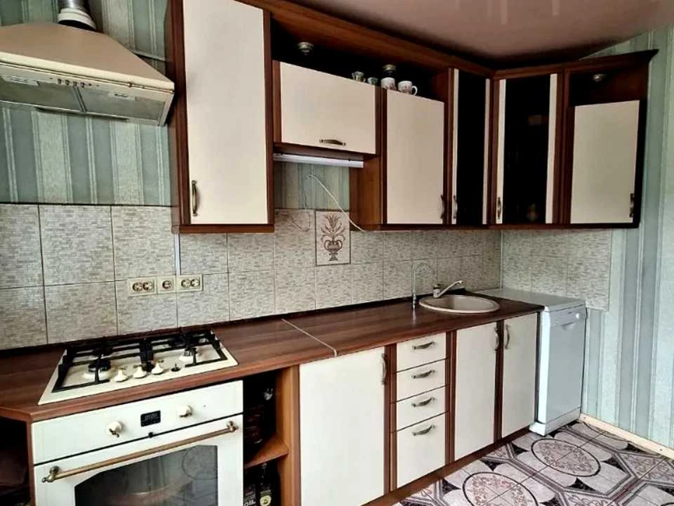 Будинок. Підгородне, 3-тя Бузкова