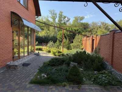Продам шикарний будинок Євроремонт 215м2 220000 $