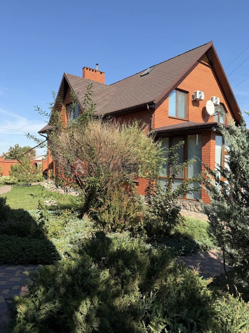 Продам шикарний будинок Євроремонт 215м2 220000 $