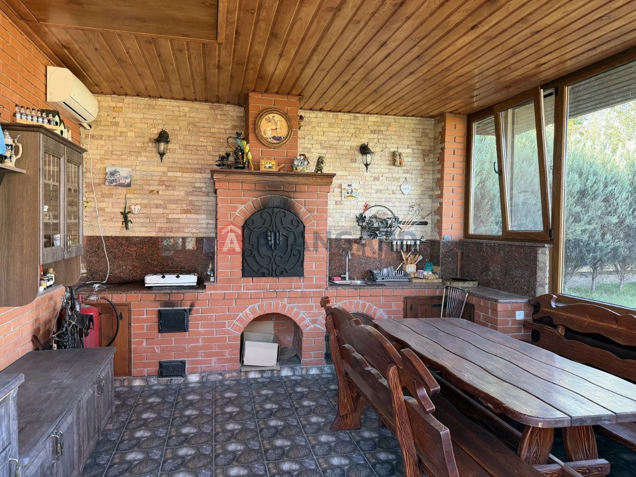 Продам шикарний будинок Євроремонт 215м2 220000 $