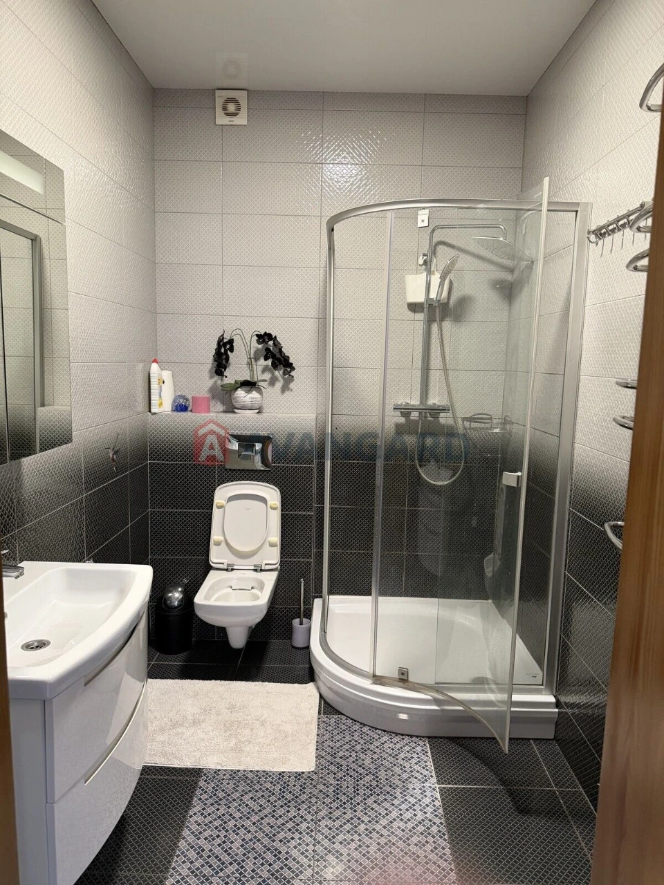 Продам шикарний будинок Євроремонт 215м2 220000 $