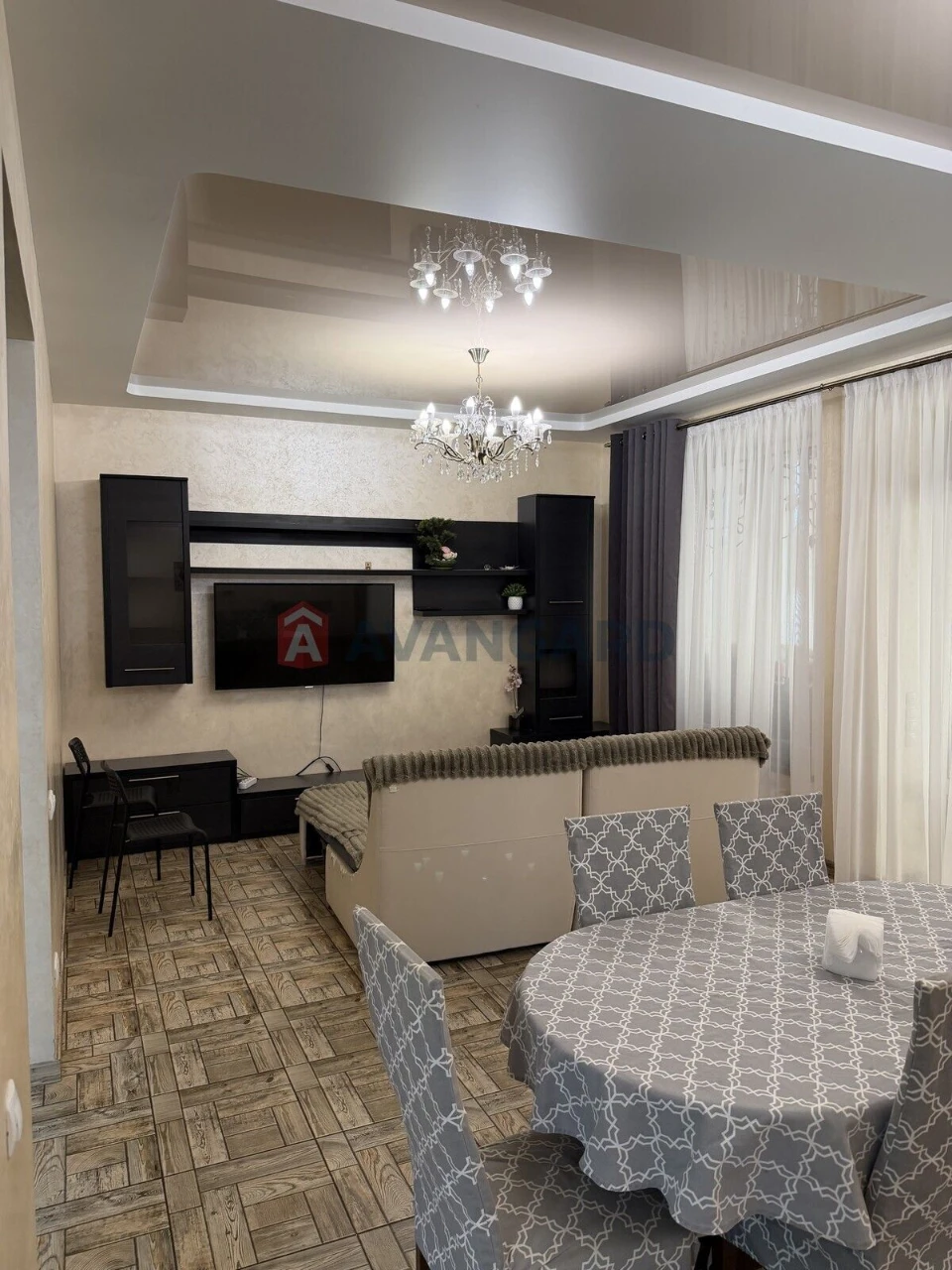 Продам шикарний будинок Євроремонт 215м2 220000 $