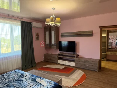 Продам шикарний будинок Євроремонт 215м2 220000 $