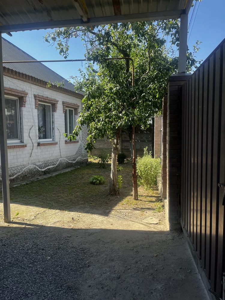 Продам хороший дом. Подгородное