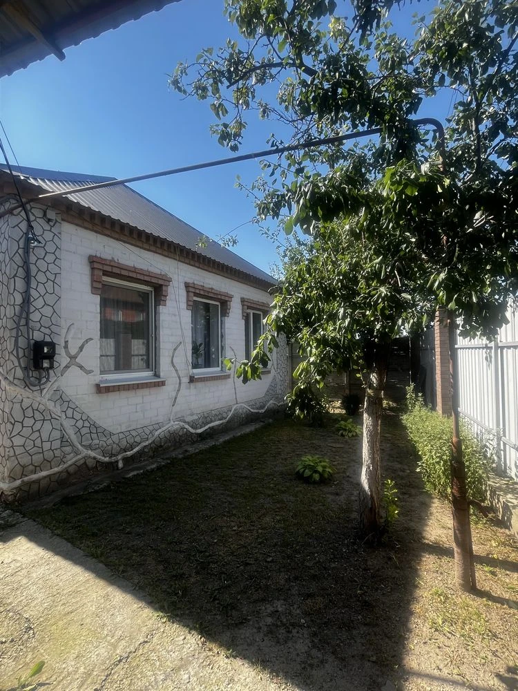 Продам хороший дом. Подгородное