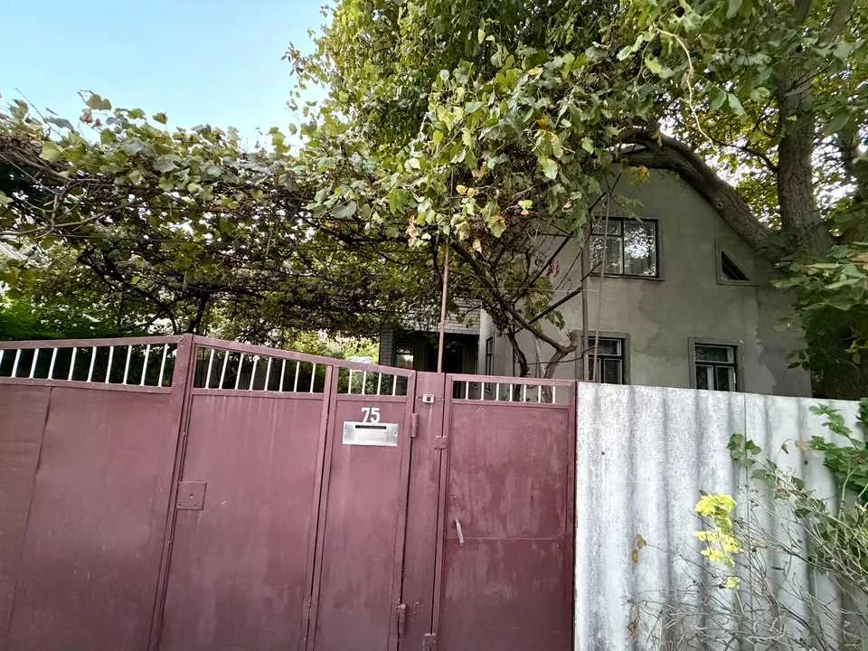 Будинок. Підгородне, Харківська