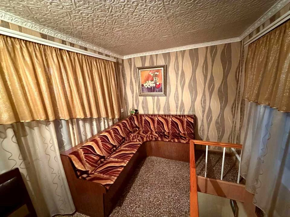 Будинок. Підгородне, Харківська