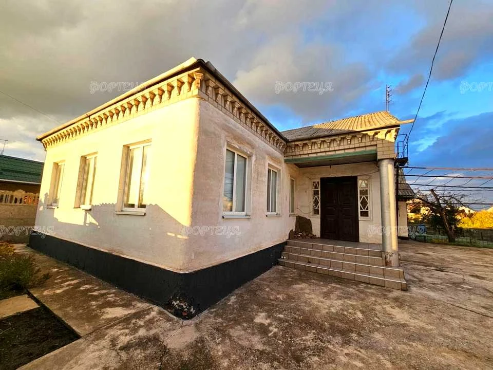 Будинок. Підгородне, Сагайдачного