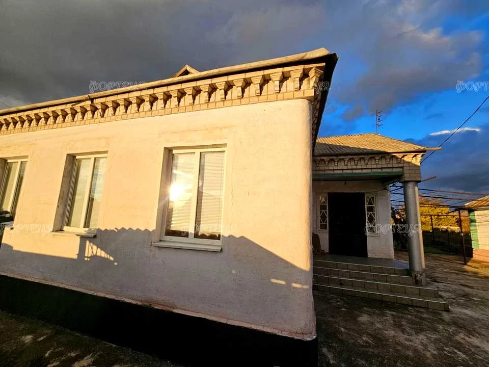 Будинок. Підгородне, Сагайдачного