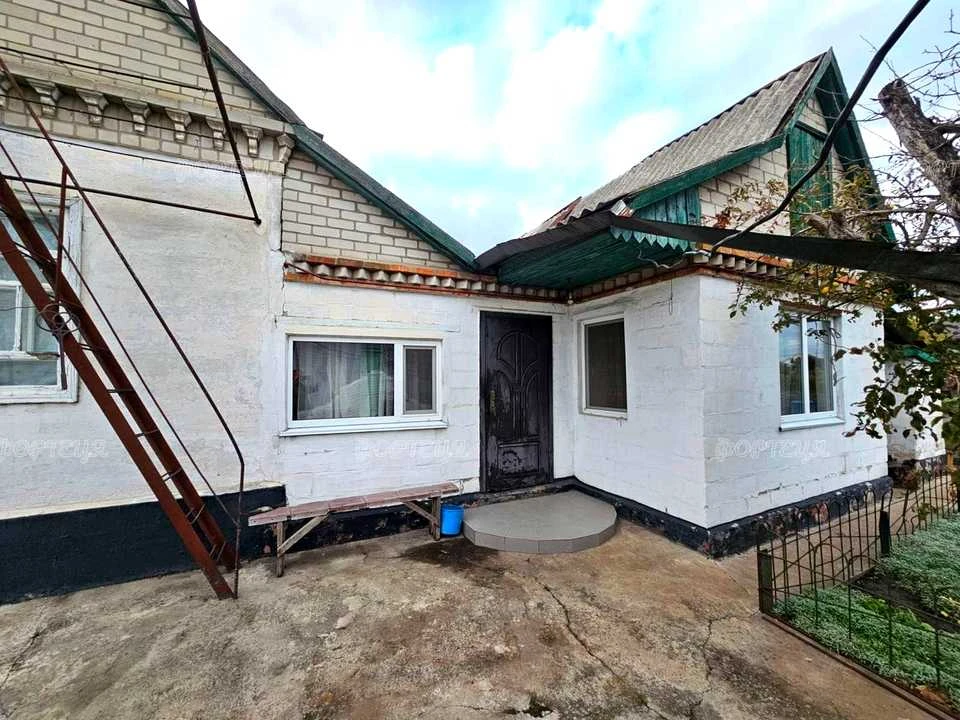Будинок. Підгородне, Сагайдачного