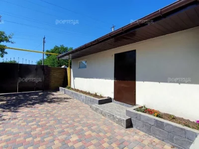 Будинок. Підгородне, Київська