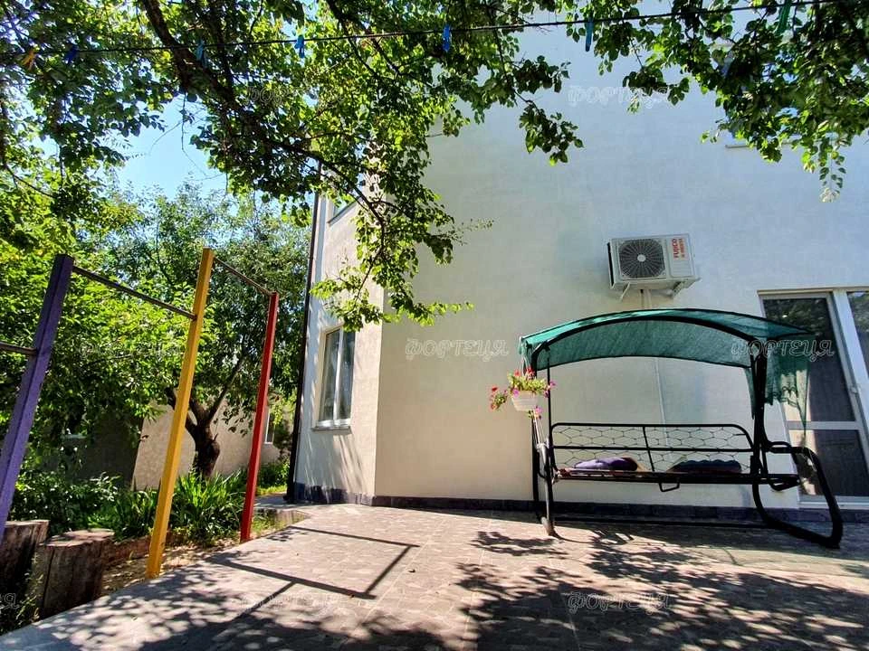 Будинок. Підгородне, Київська