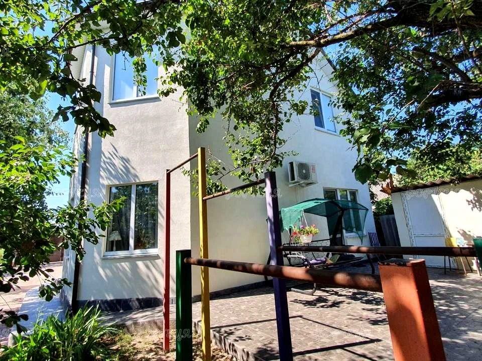 Будинок. Підгородне, Київська