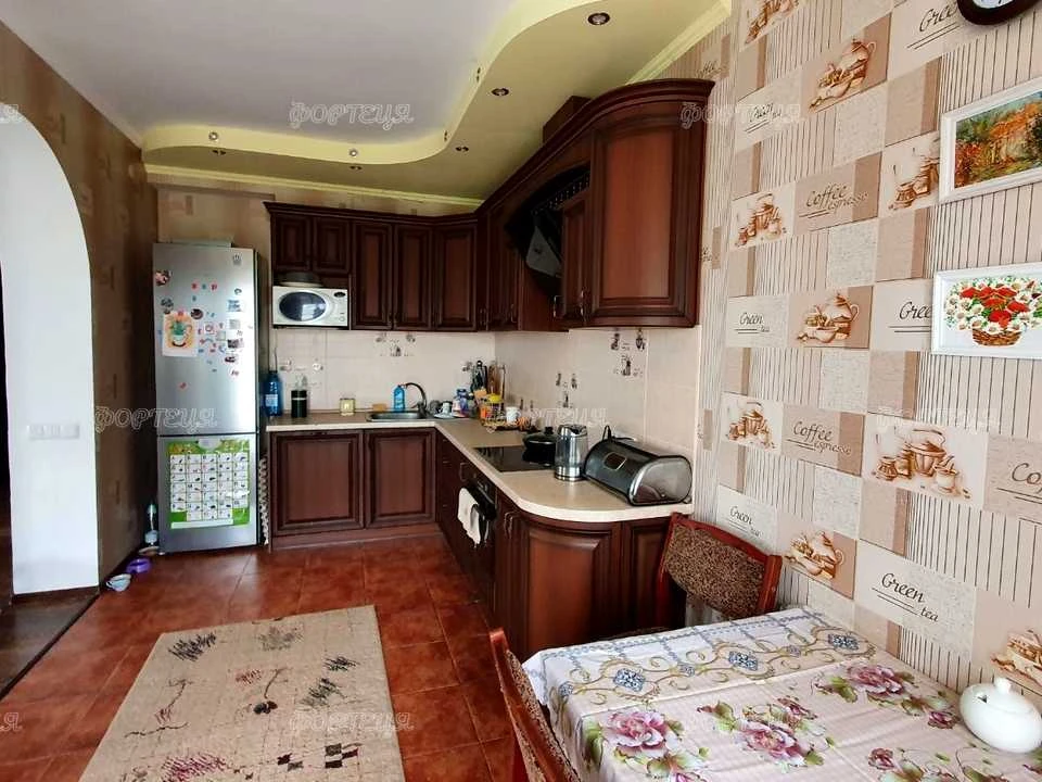 Будинок. Підгородне, Київська