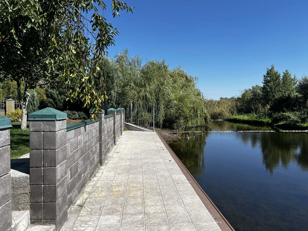 Продам дом на реке в Самаровке