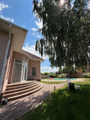 ПРОДАЮ шикарний 5к БУДИНОК з басейном та гаражем Підгородне