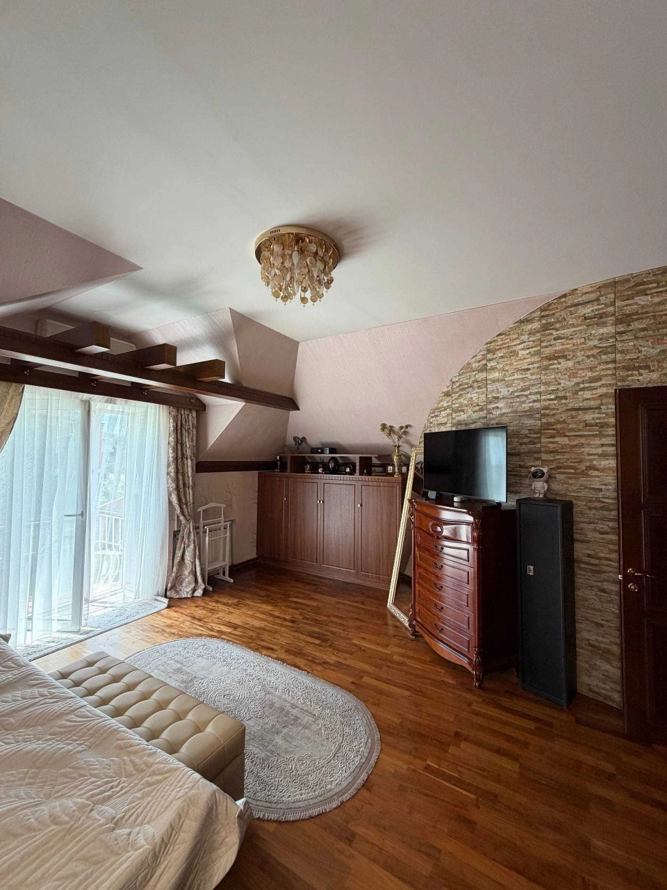 ПРОДАЮ шикарний 5к БУДИНОК з басейном та гаражем Підгородне