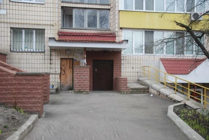 1-room apartment for sale 52 m², Lva Tolstoho St., 33