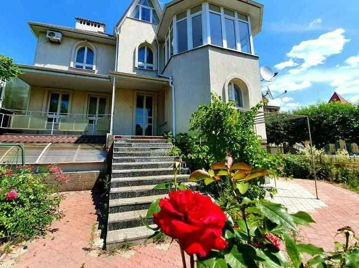 Продажа дома в элитном пос. "Звездный" Подгороднее