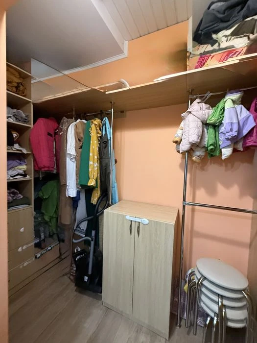 Продається частина будинку з власним двором, Рибці