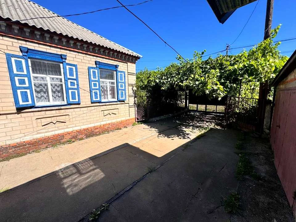 Будинок. Підгородне, Каштанова вул. (Ленінградська)