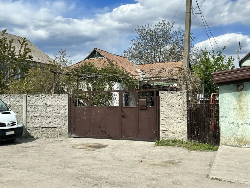 Продам будинок 126 м2 з гаражем 27 м2 у Підгородньому вул.Яв