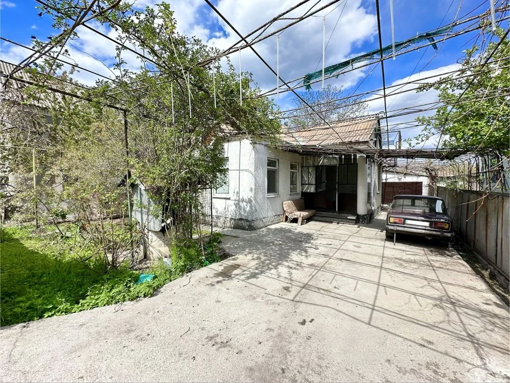 Продам будинок 126 м2 з гаражем 27 м2 у Підгородньому вул.Яв