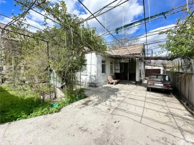 Продам будинок 126 м2 з гаражем 27 м2 у Підгородньому вул.Яв