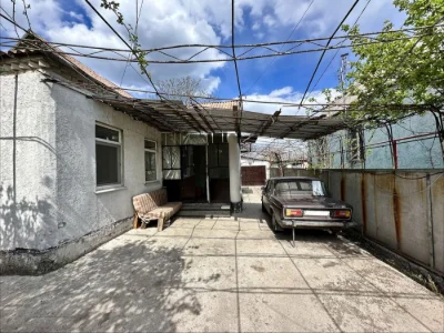 Продам будинок 126 м2 з гаражем 27 м2 у Підгородньому вул.Яв
